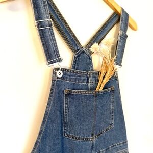 Jessica Simpson Medium Wash Denim Overalls – Size Small